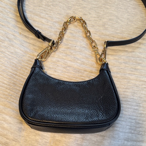 Michael Kors Black and Gold Shoulder Bag - Picture 2 of 4
